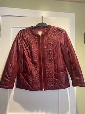 Women's Quilted Embroidered Zip Puffer Jacket - Burgundy